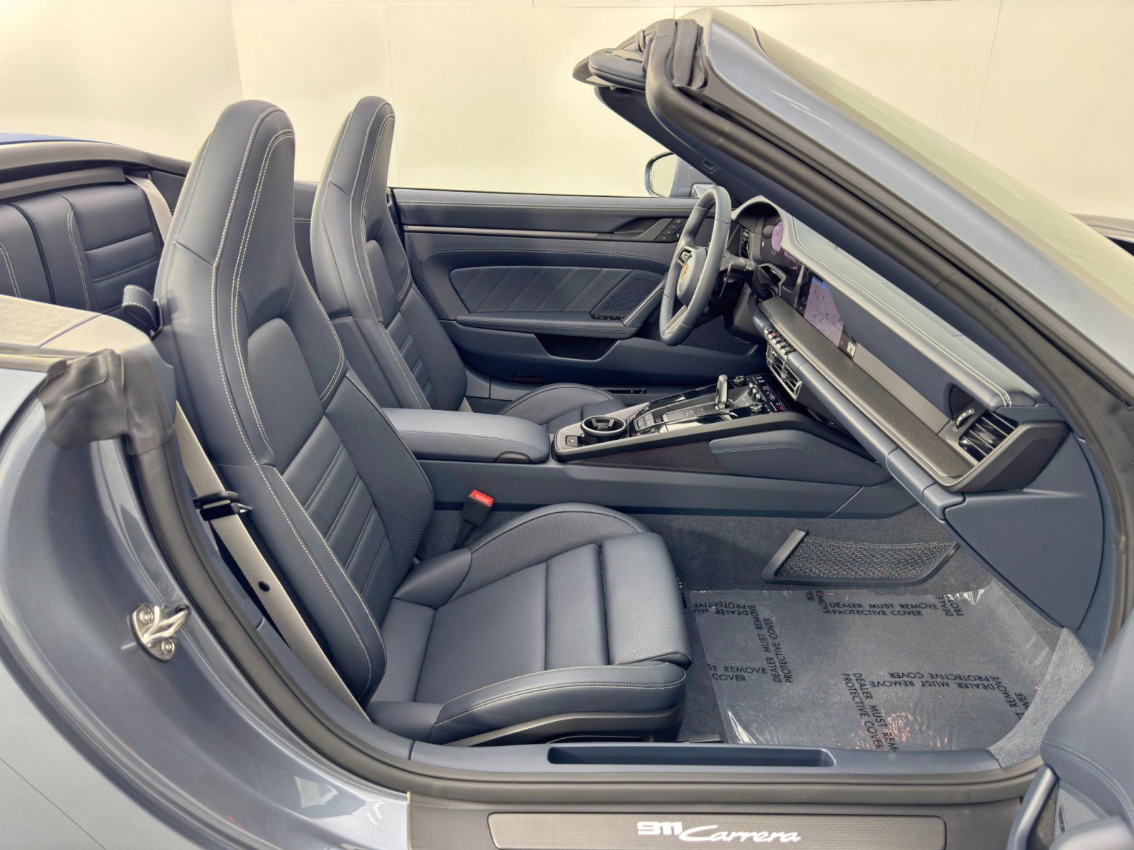 Used 2025 Porsche 911 Carrera image 14