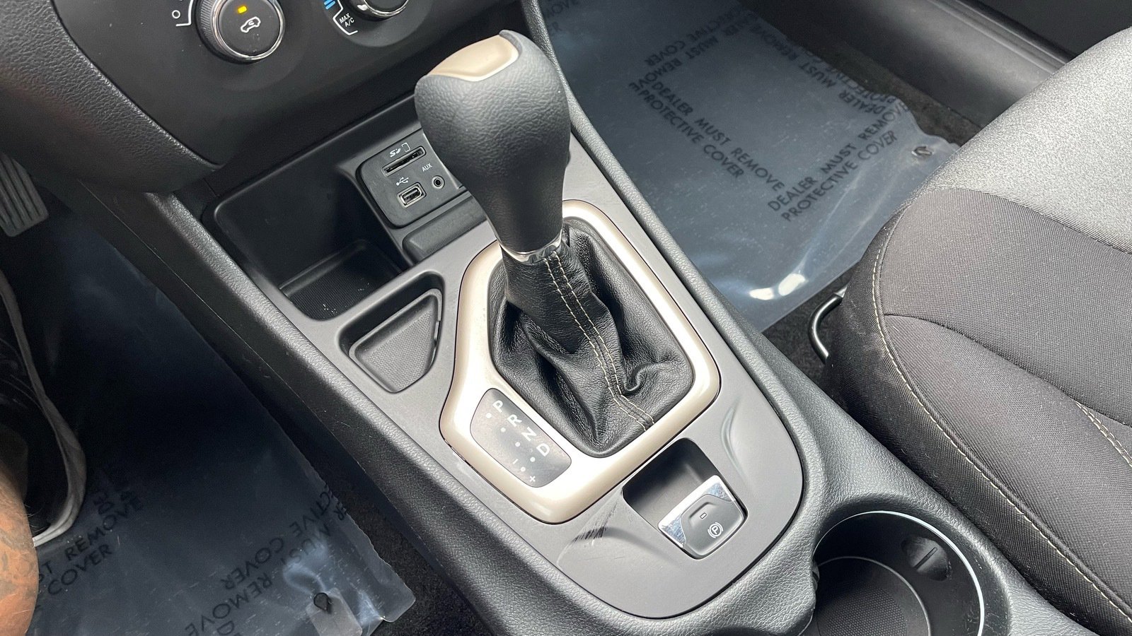 Used 2015 Jeep Cherokee Sport w/ Sport Appearance Group FWD image 48