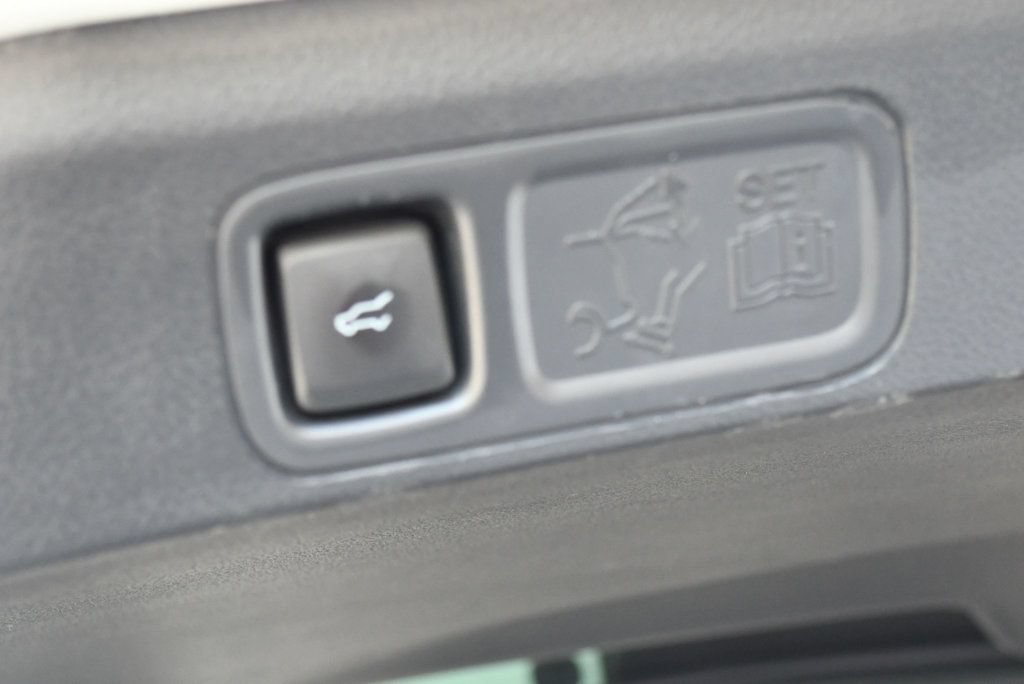 Used 2022 Ford Expedition Limited AWD/4WD image 20