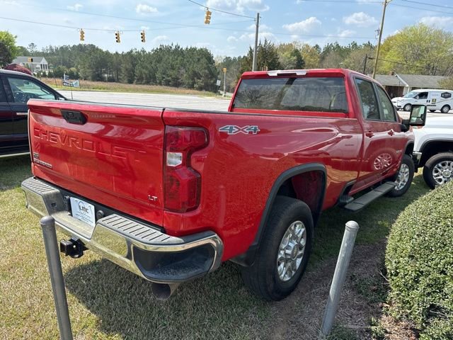 Used 2022 Chevrolet Silverado 3500 LT AWD/4WD image 5