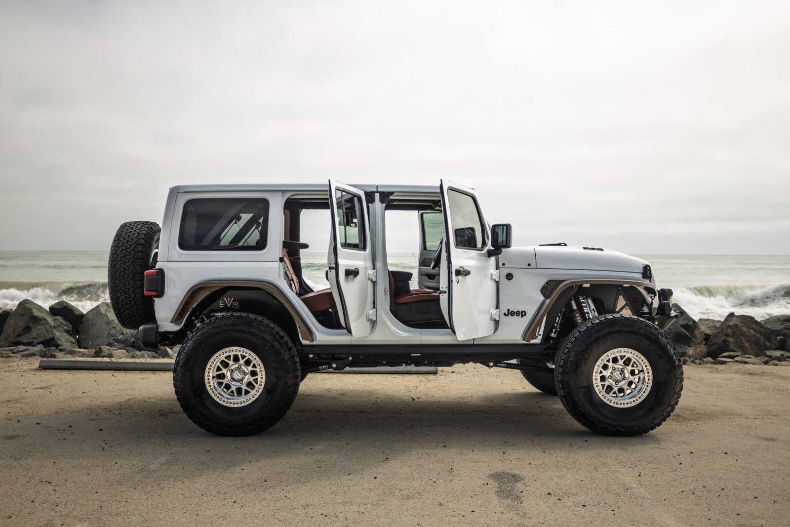 Used 2024 Jeep Wrangler Unlimited Rubicon 392 image 5