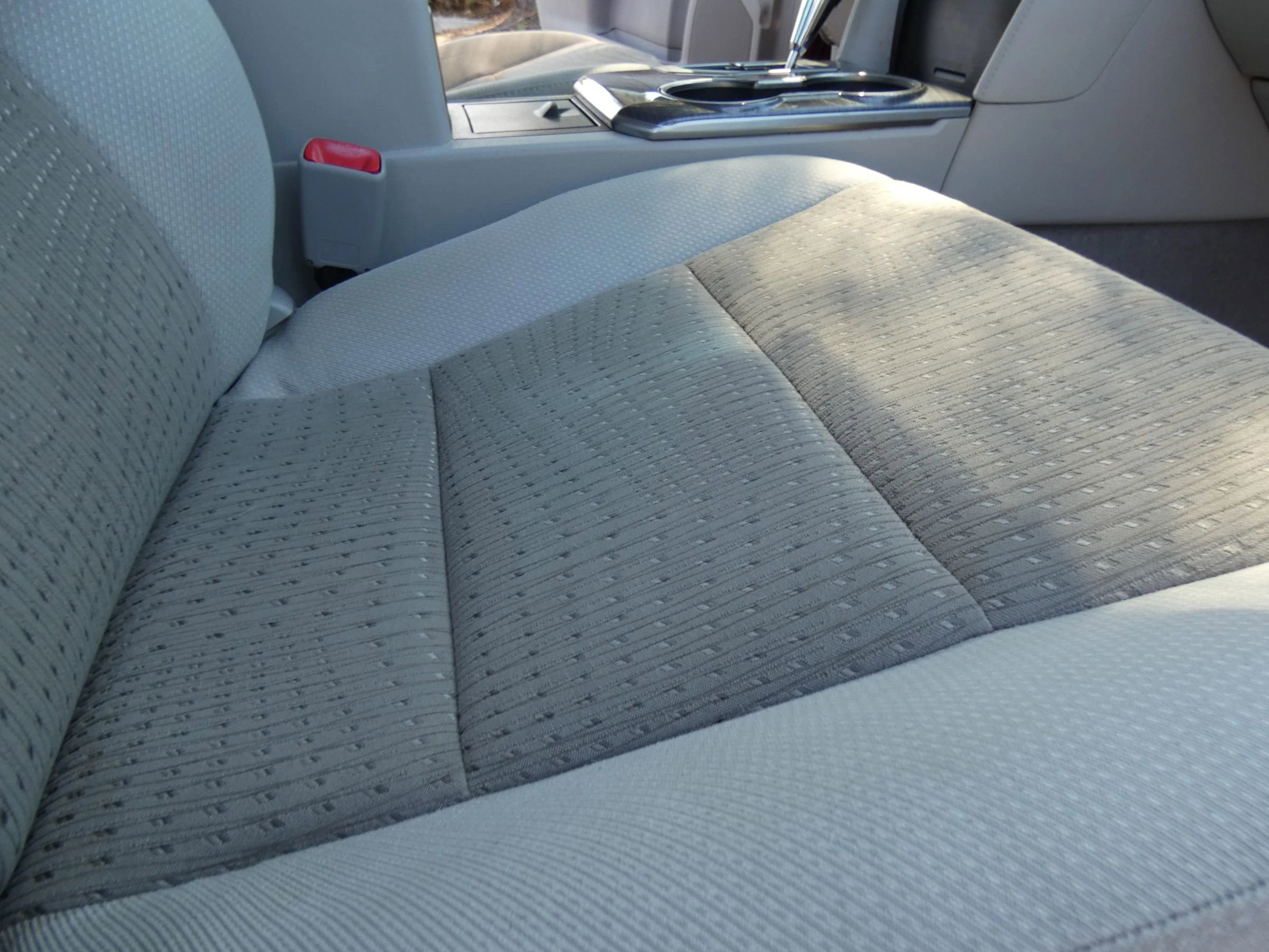 Used 2013 Toyota Camry XLE w/ Convenience Pkg image 31