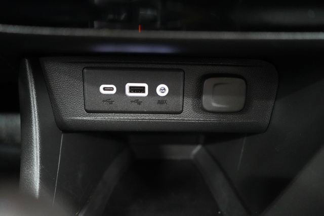 Used 2023 Buick Encore GX Preferred w/ Cold Weather Comfort Package image 36
