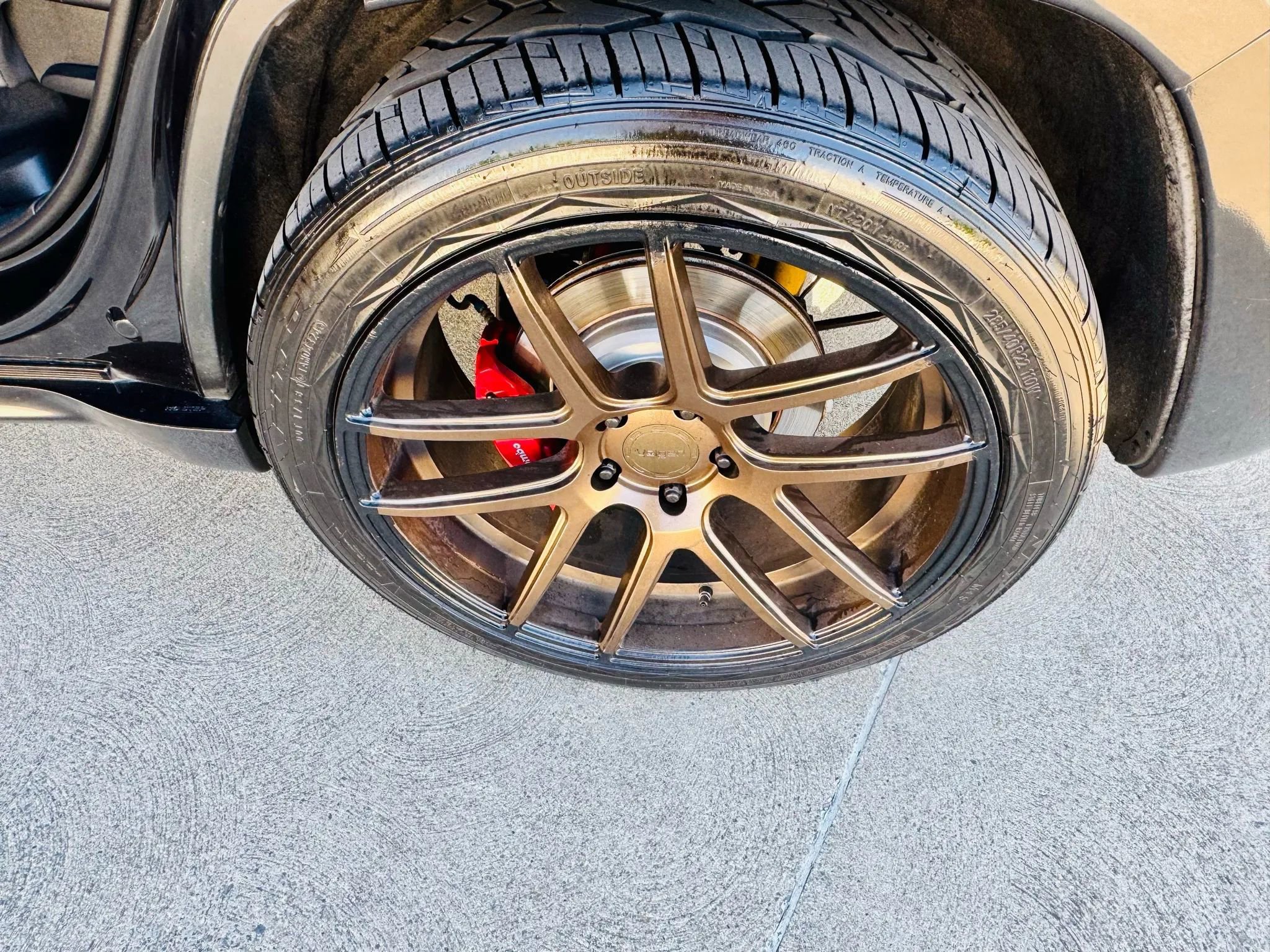 Used 2014 Jeep Grand Cherokee SRT8 w/ Luxury Group II image 46