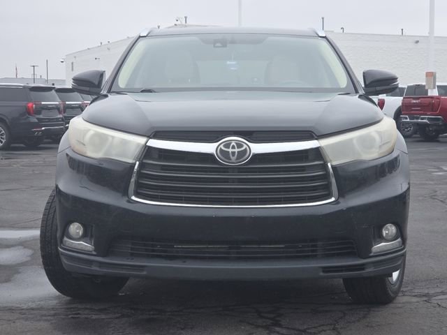 Used 2014 Toyota Highlander Limited w/ Driver Technology Package image 19