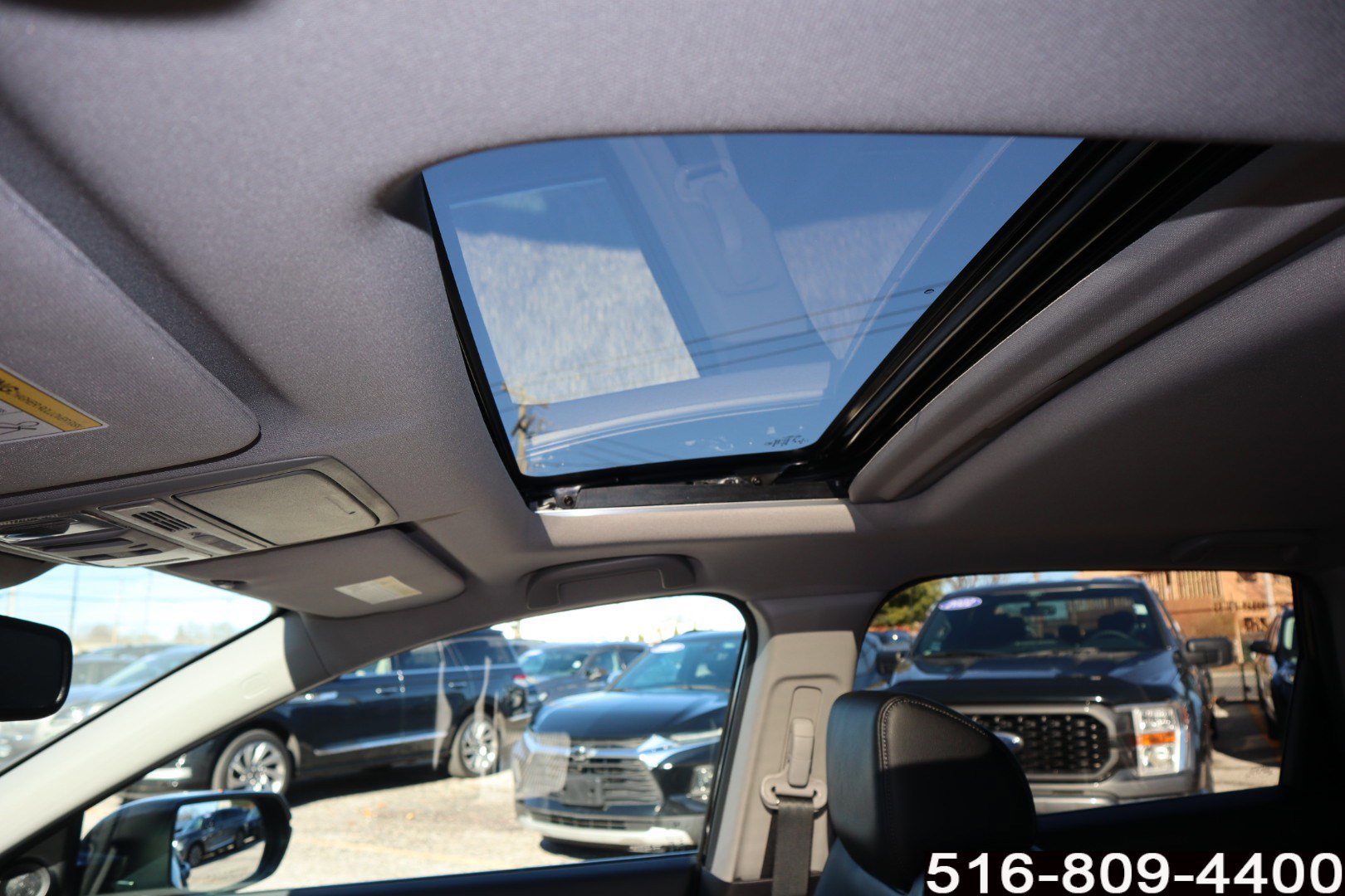 Used 2018 Honda CR-V Touring image 17