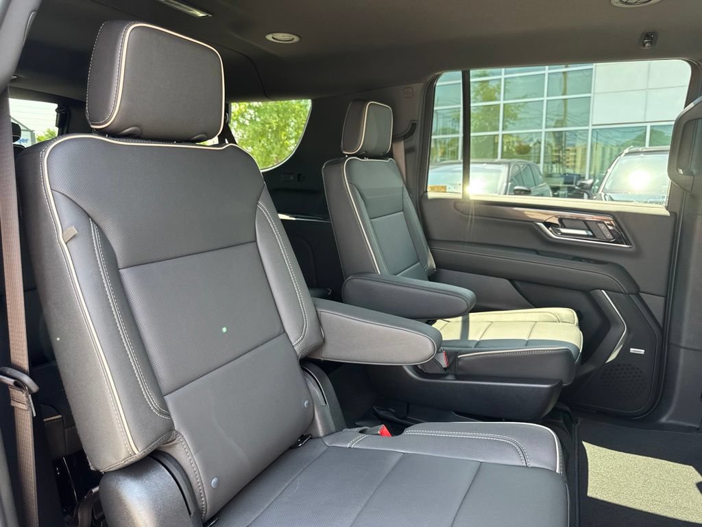 New 2026 GMC Yukon XL Elevation w/ LPO, Elevation Black Package RWD image 28