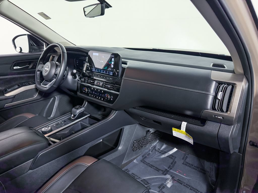 Certified 2023 Nissan Pathfinder Platinum AWD/4WD image 14