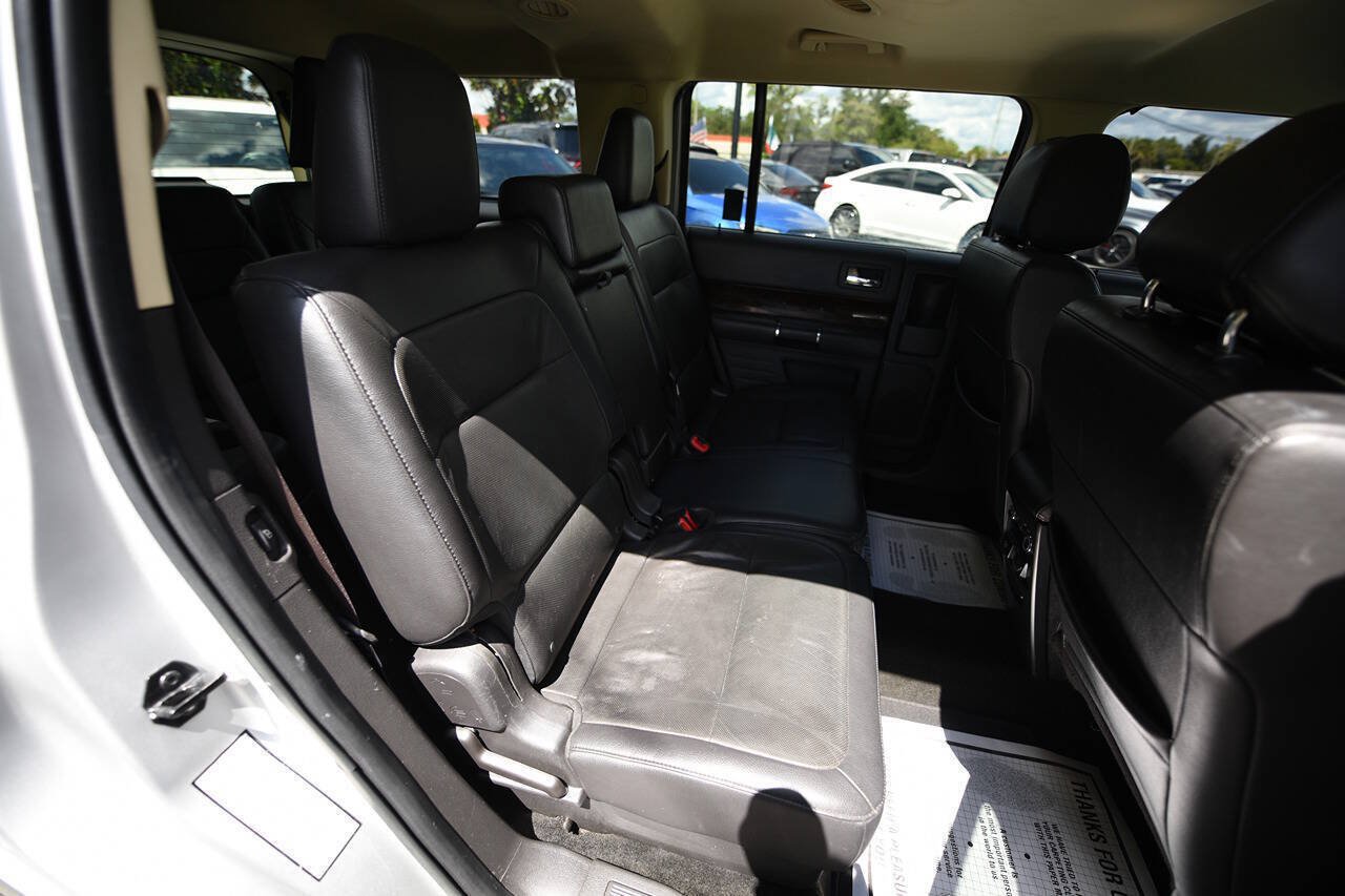 Used 2018 Ford Flex Limited FWD image 12