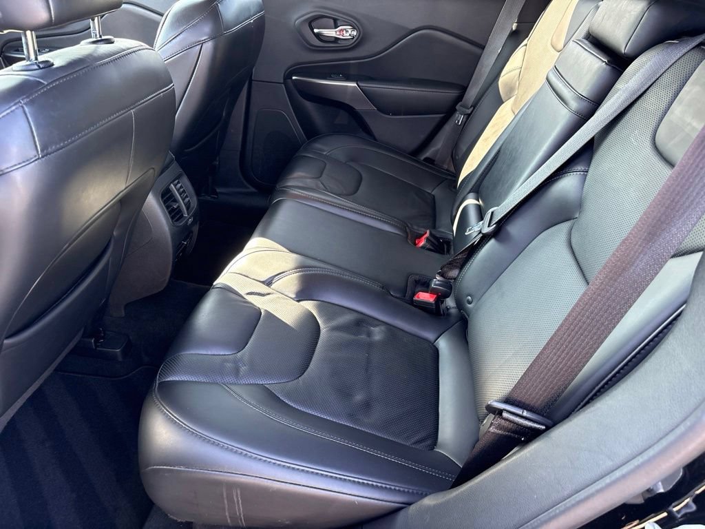 Used 2019 Jeep Cherokee Limited AWD/4WD image 27