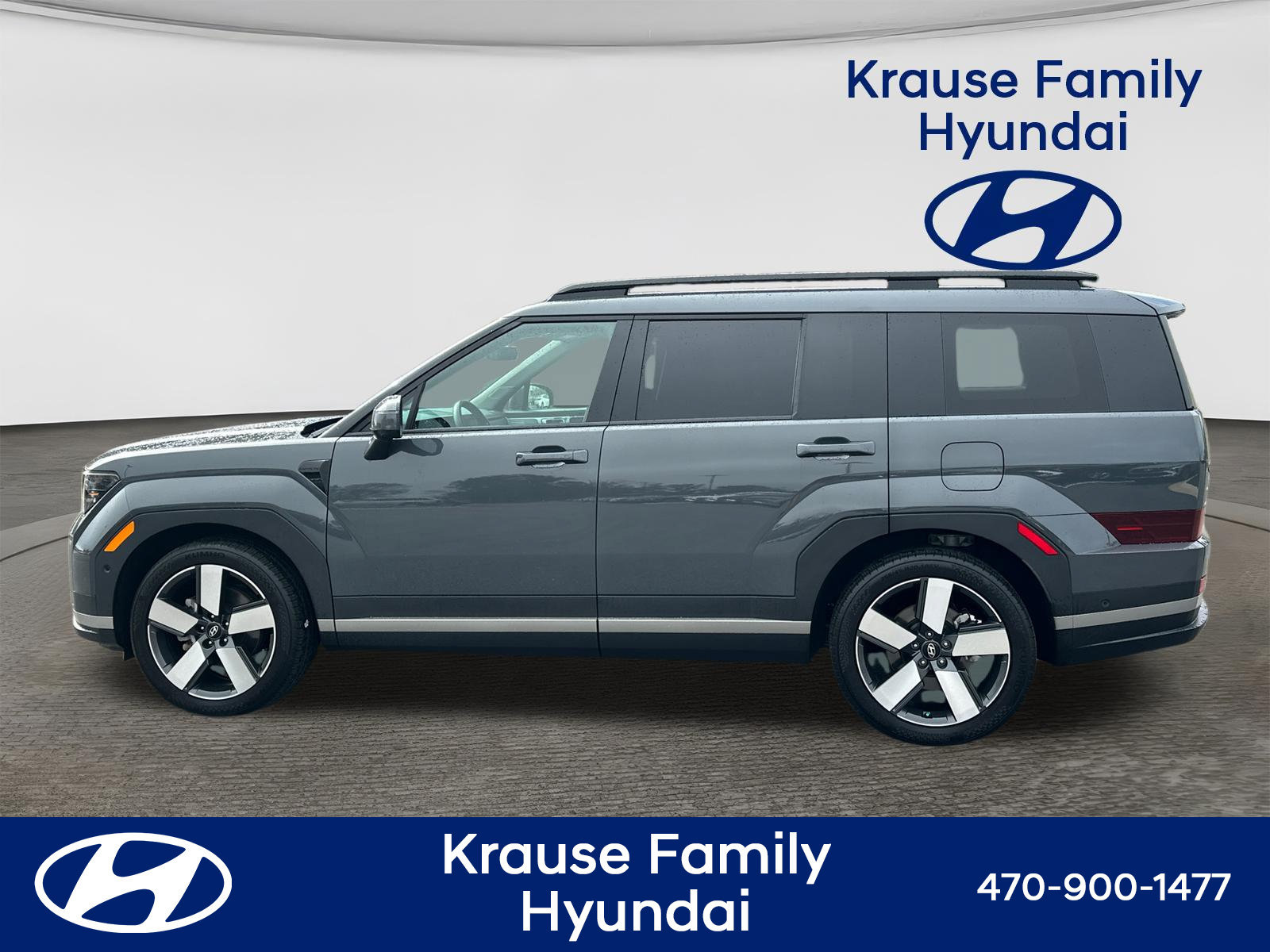 Used 2024 Hyundai Santa Fe Limited FWD image 4