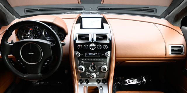 Used 2009 Aston Martin DB9 Coupe RWD image 3