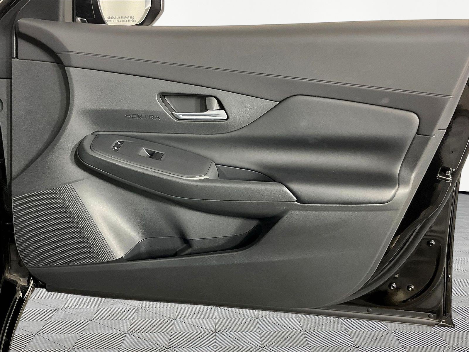 Certified 2026 Nissan Sentra SV w/ SV Convenience Package FWD image 27