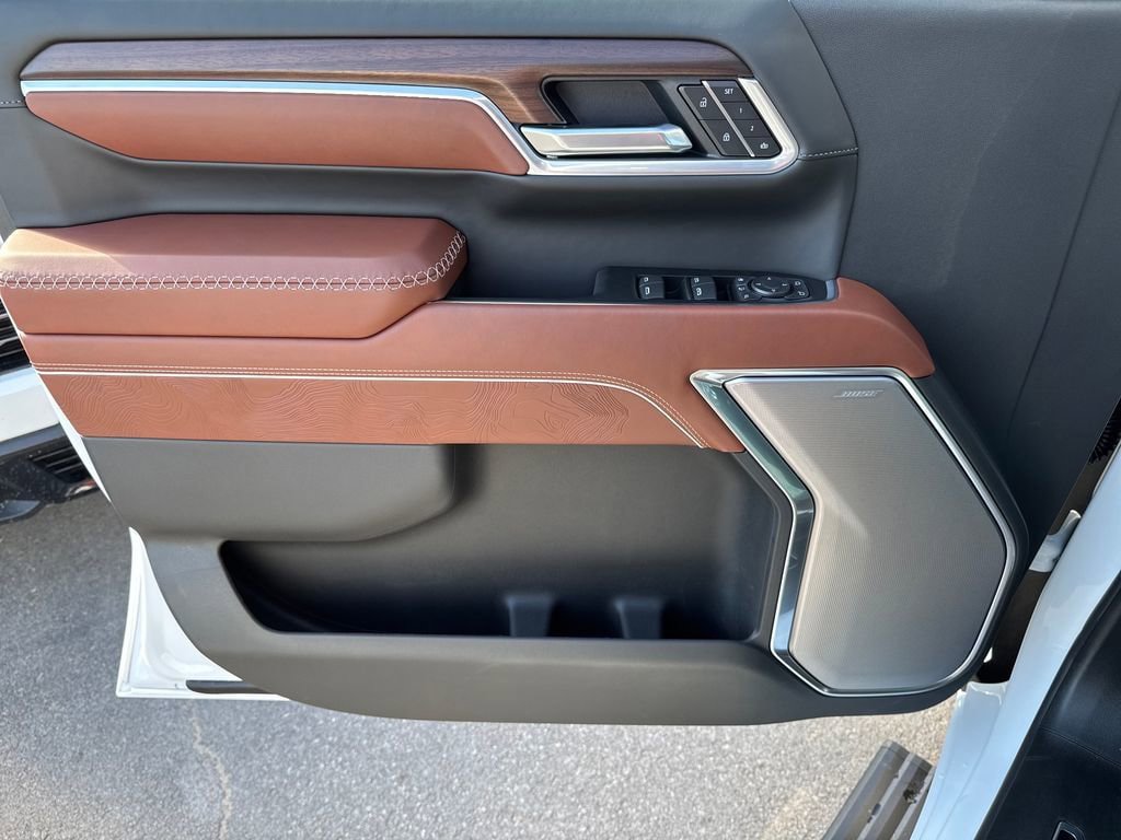 New 2026 GMC Sierra 2500 Denali Ultimate AWD/4WD image 10