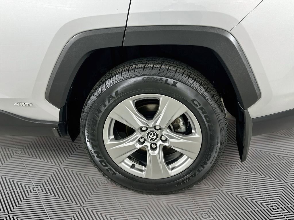 Used 2023 Toyota RAV4 XLE AWD/4WD image 26