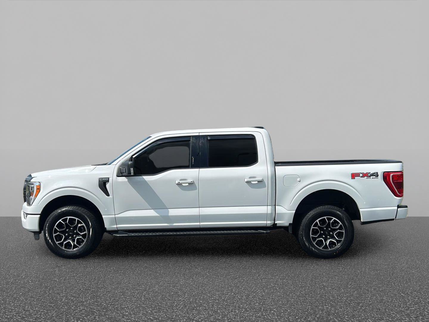 Used 2022 Ford F150 XLT w/ Equipment Group 302A High AWD/4WD image 2