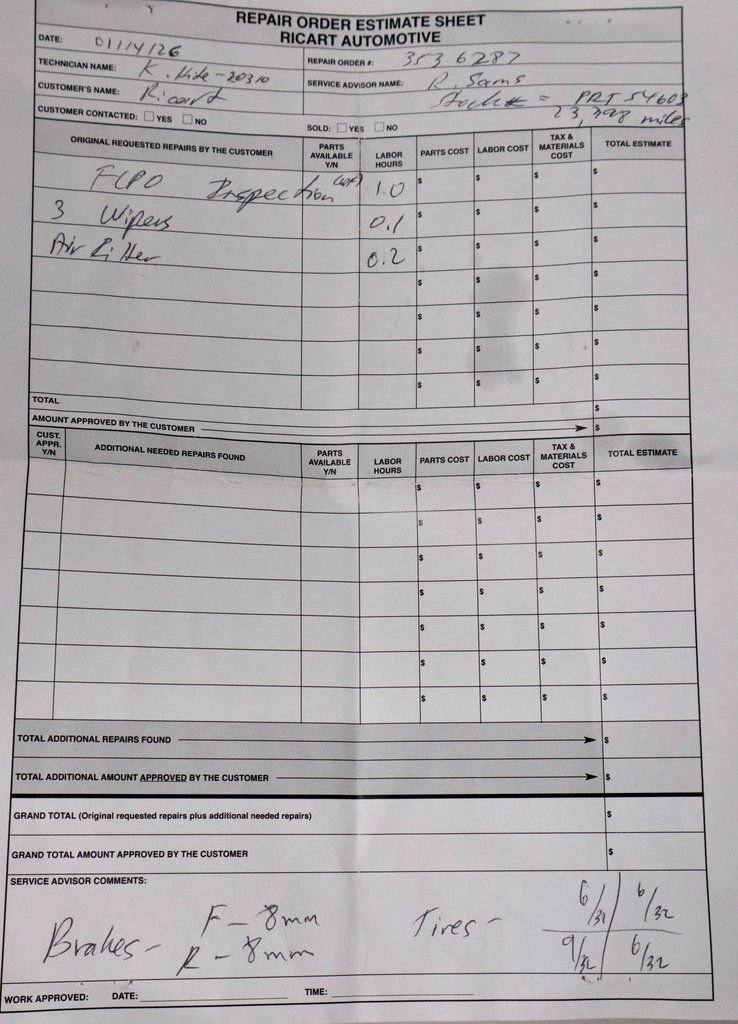 Used 2025 Ford Escape Platinum image 6