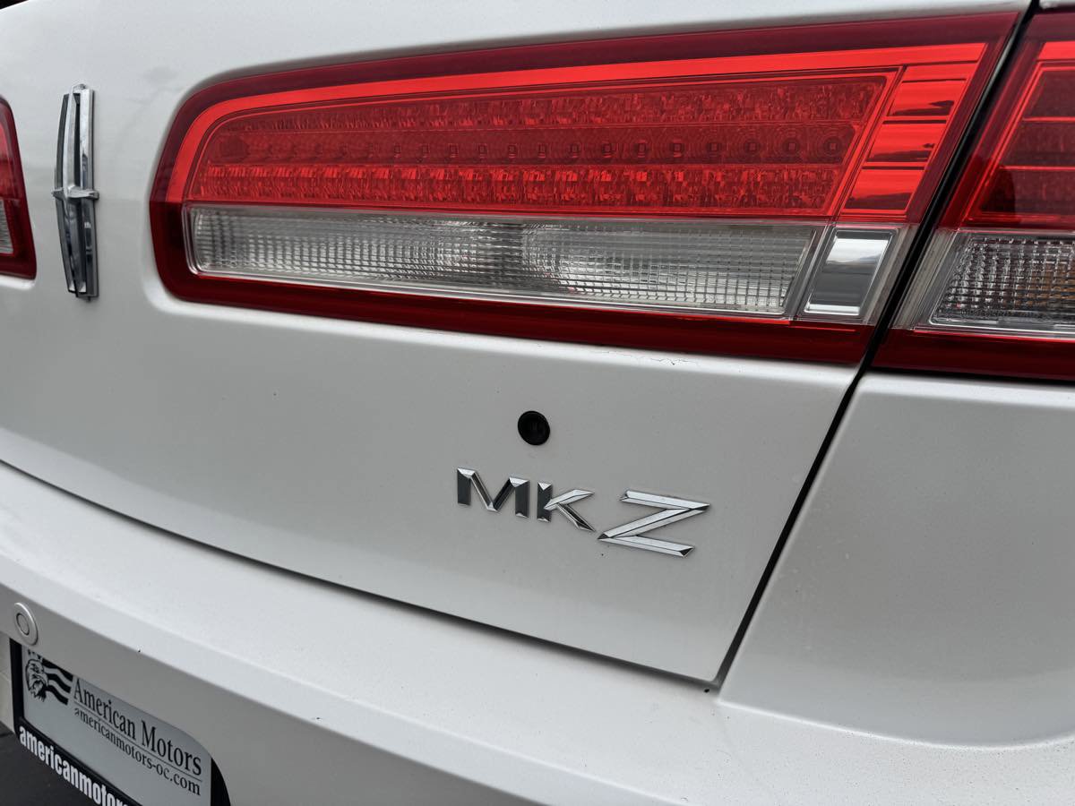 Used 2010 Lincoln MKZ FWD image 17