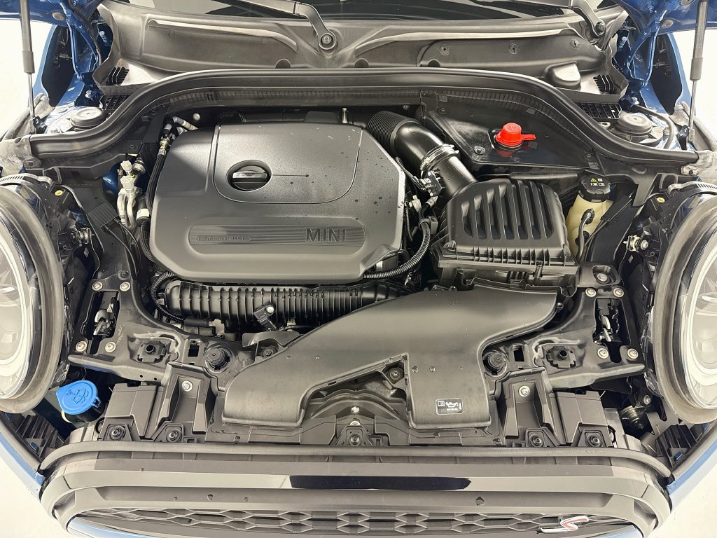 Certified 2024 MINI Cooper S FWD image 35