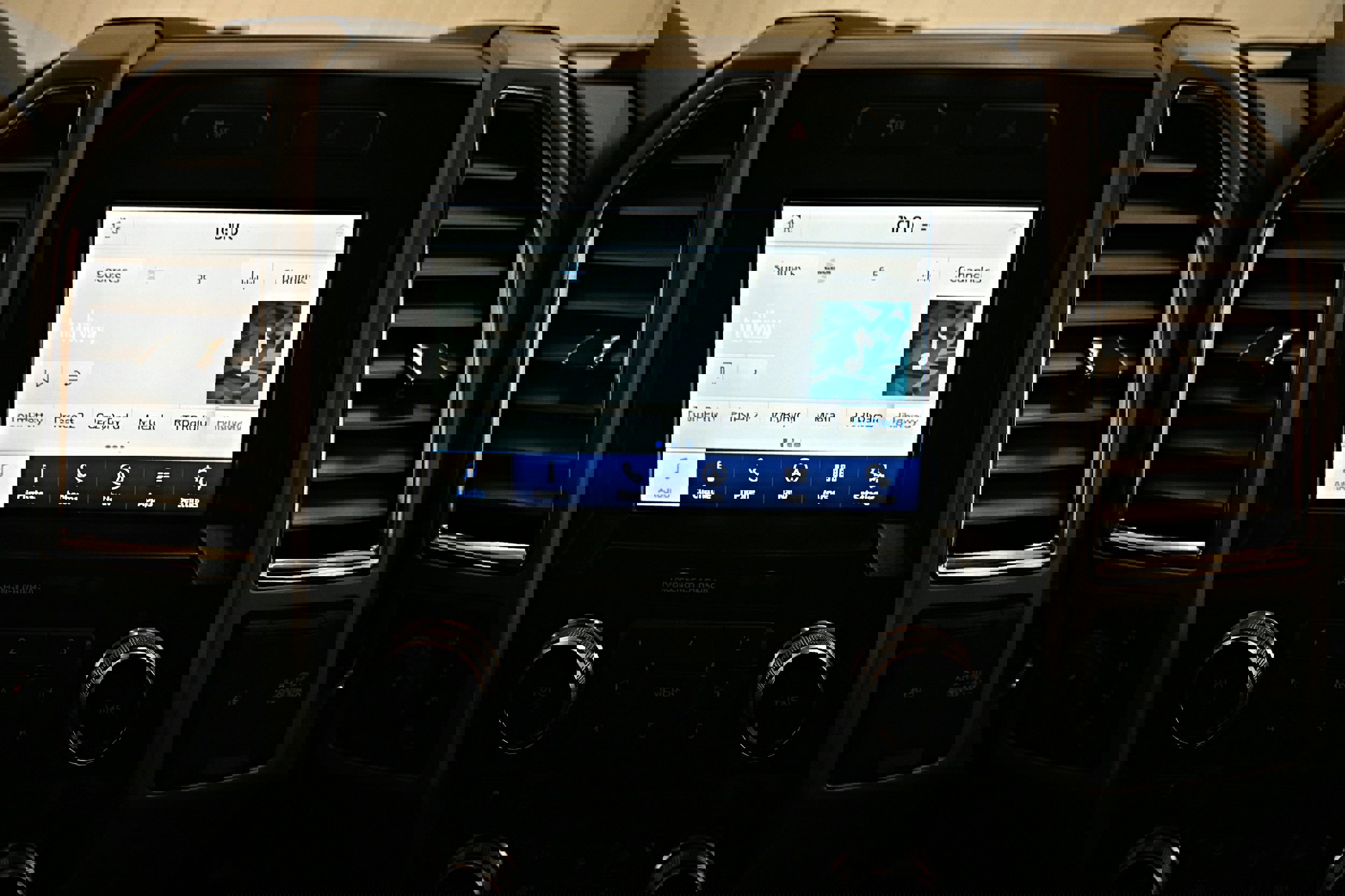 Used 2016 Ford F150 Lariat w/ Equipment Group 502A Luxury image 13