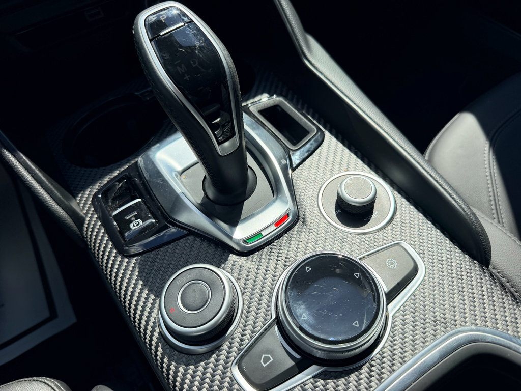 Used 2024 Alfa Romeo Giulia Quadrifoglio RWD image 23