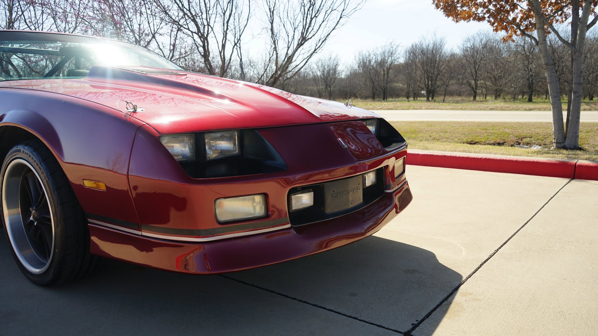 Used 1990 Chevrolet Camaro IROC-Z RWD image 32