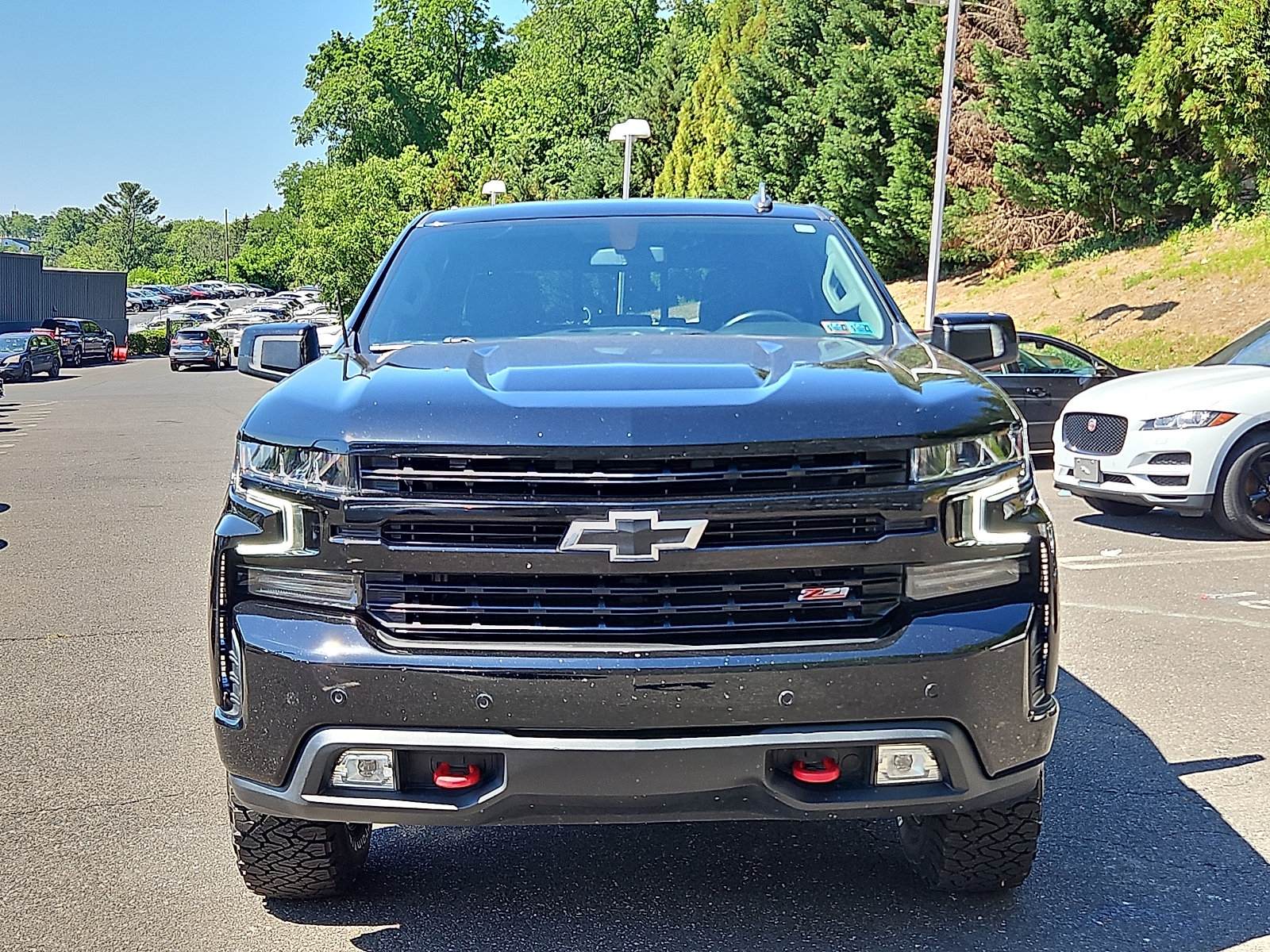 Used 2021 Chevrolet Silverado 1500 LT Trail Boss w/ Convenience Package II AWD/4WD image 2