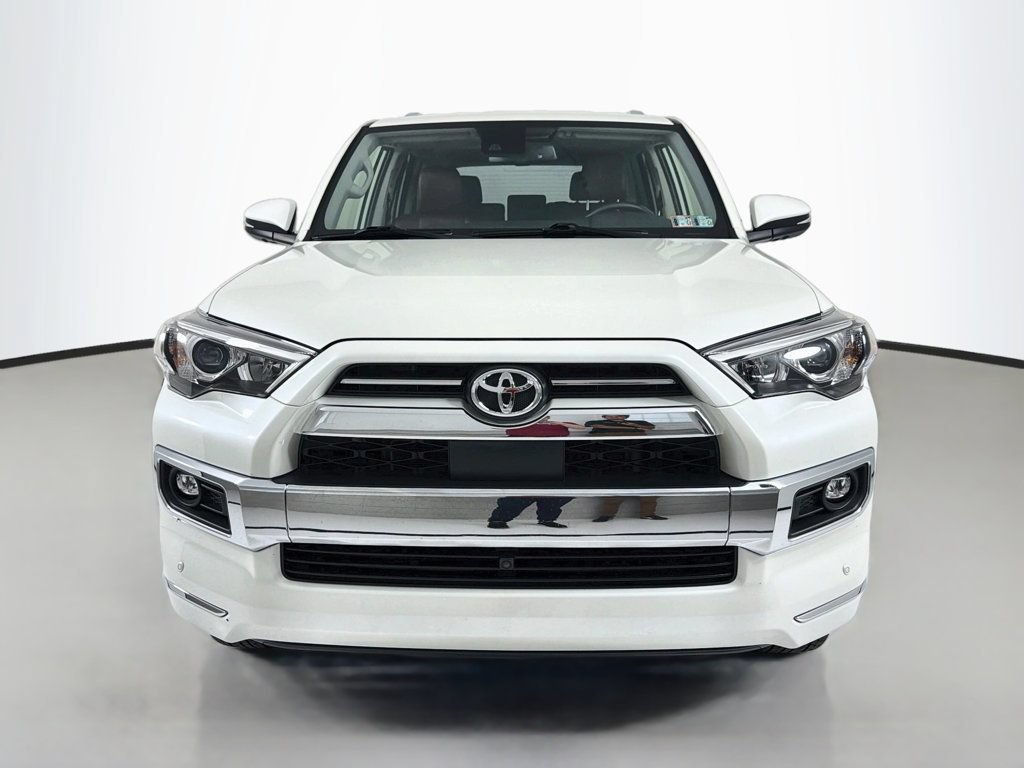 Used 2023 Toyota 4Runner Limited AWD/4WD image 2