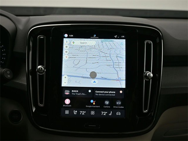 New 2026 Volvo XC40 B4 Plus w/ Protection Package Premier image 13