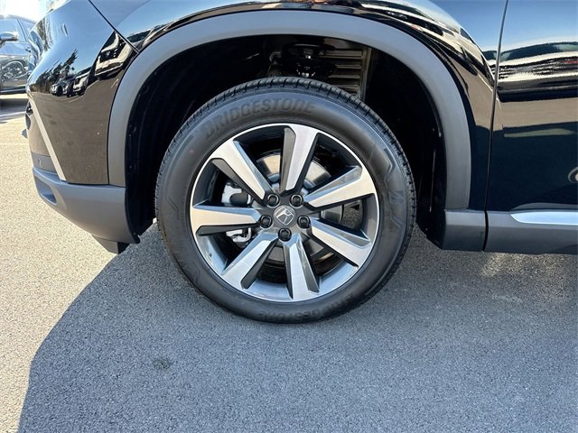 New 2025 Honda Pilot Touring image 13