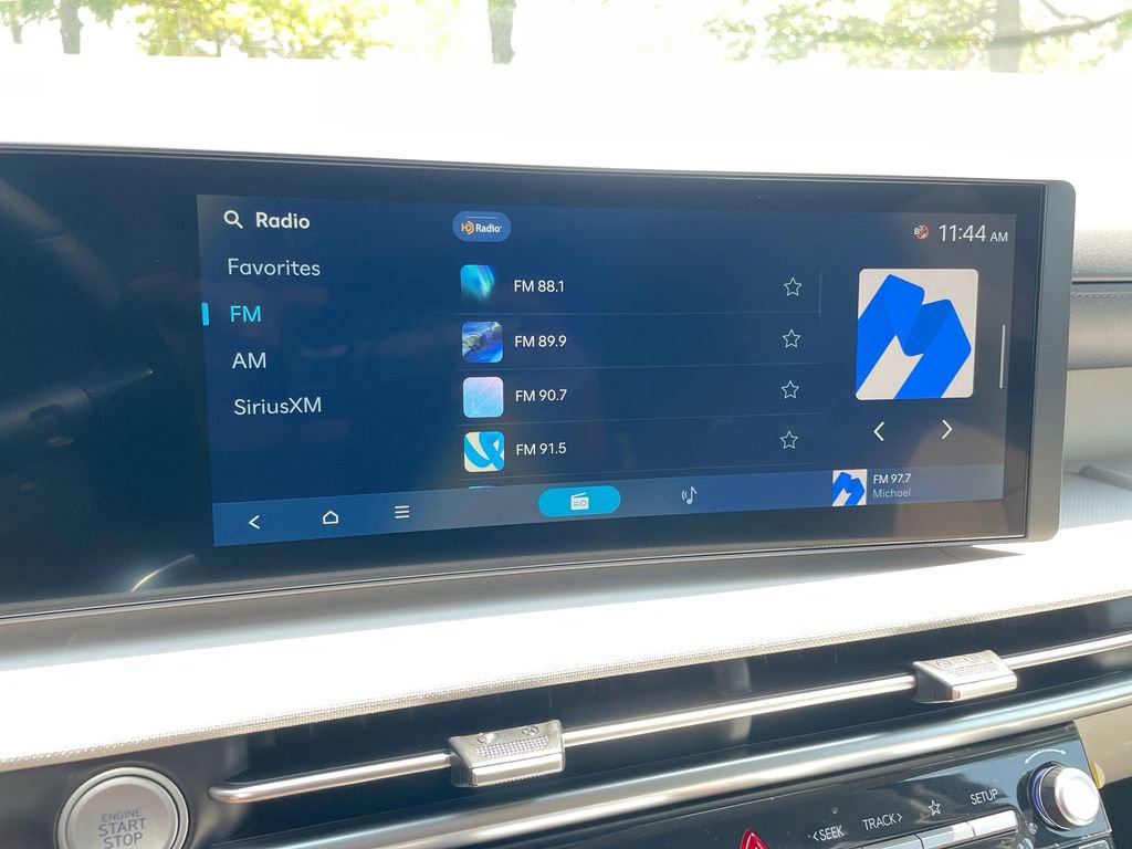 New 2025 Hyundai Tucson Limited image 40