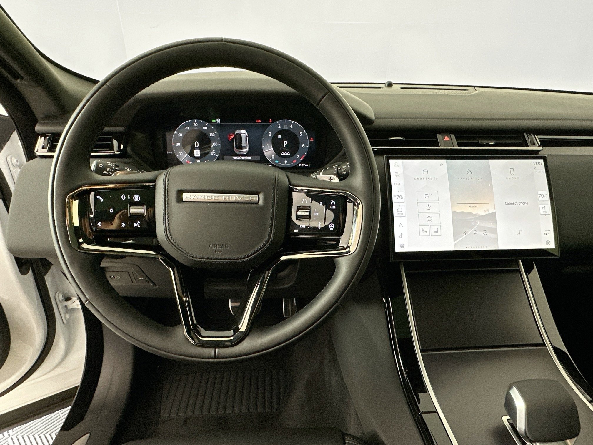 Used 2026 Land Rover Range Rover Velar Dynamic SE image 11