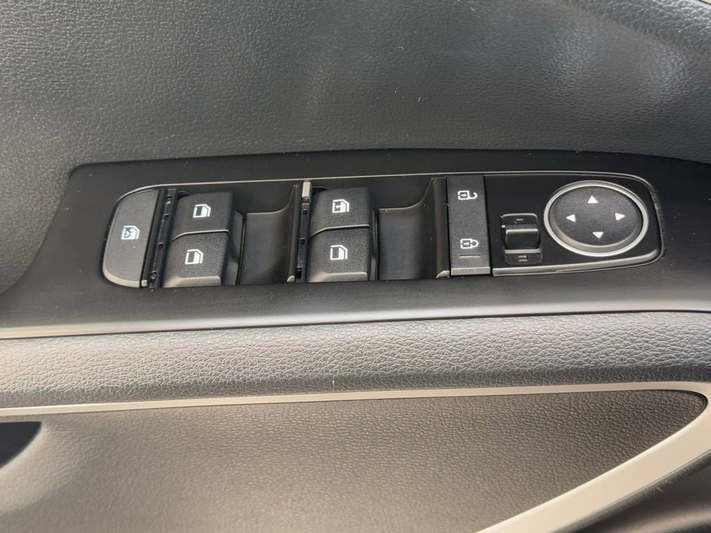 Used 2023 Kia Soul LX w/ Option Group 015 image 26