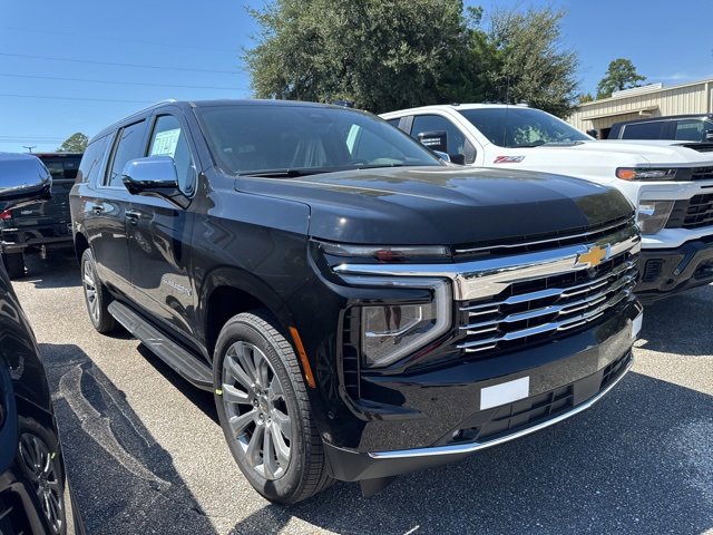 New 2026 Chevrolet Suburban Premier image 2