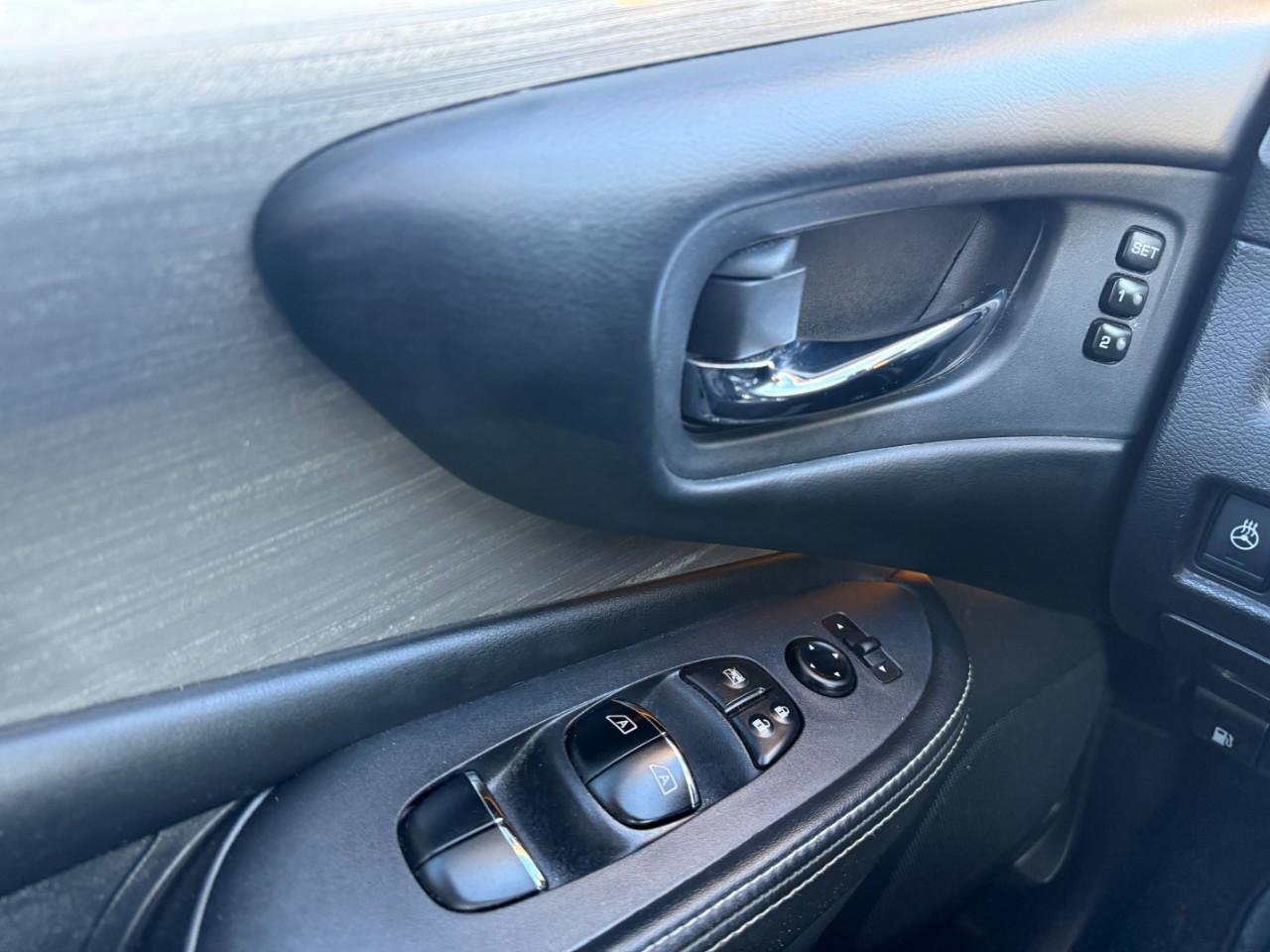 Used 2018 Nissan Murano Platinum image 19