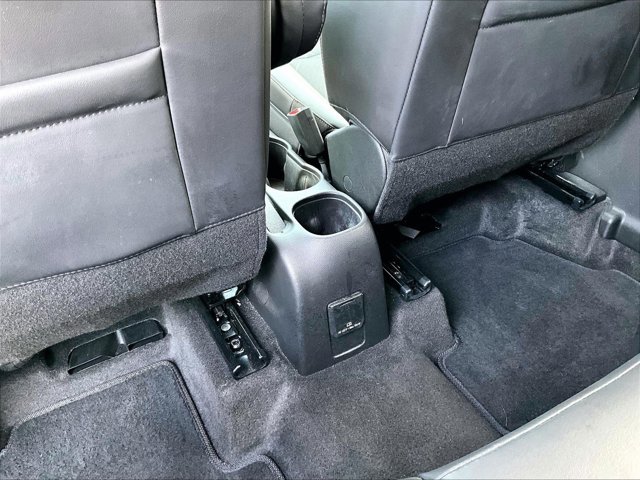 Used 2022 Chevrolet Trax LT w/ Midnight Edition image 25