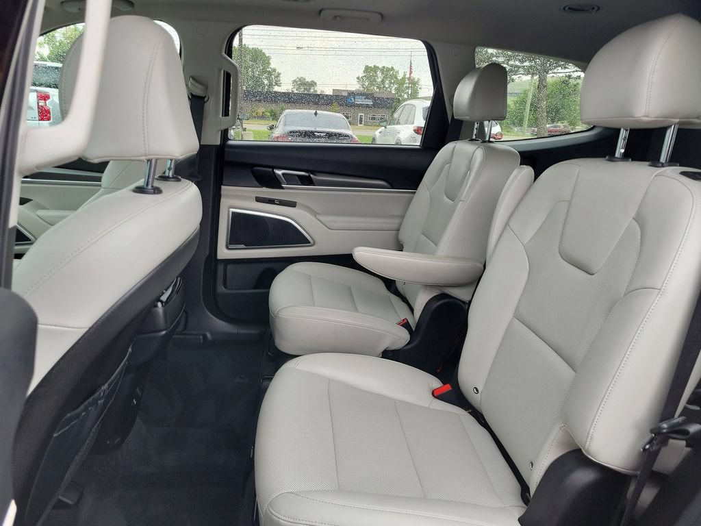 Certified 2022 Kia Telluride S FWD image 20