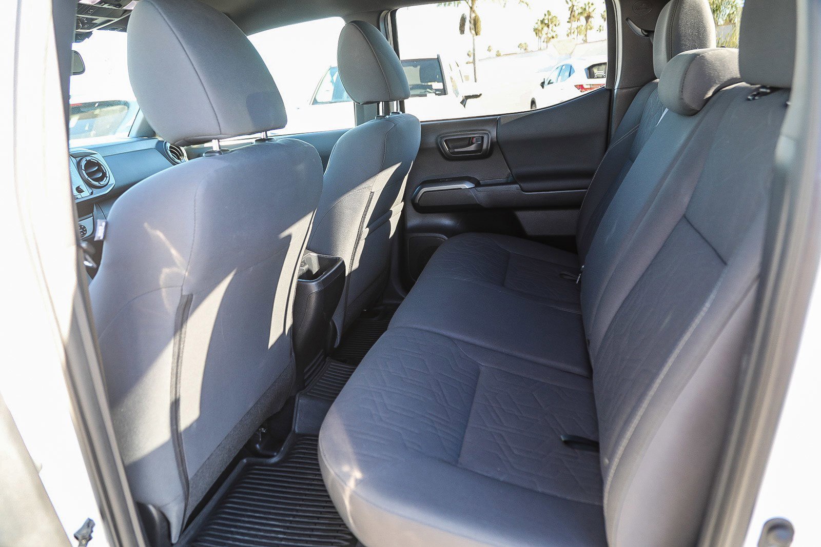 Used 2018 Toyota Tacoma TRD Off-Road image 20