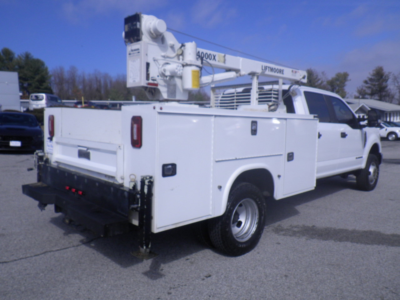 Used 2022 Ford F350 XL w/ Power Equipment Group image 6