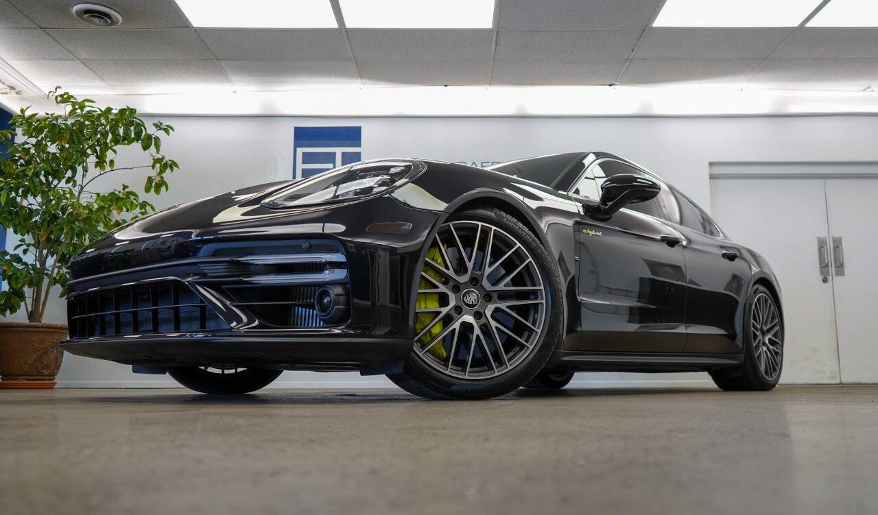 Used 2023 Porsche Panamera Turbo S image 3