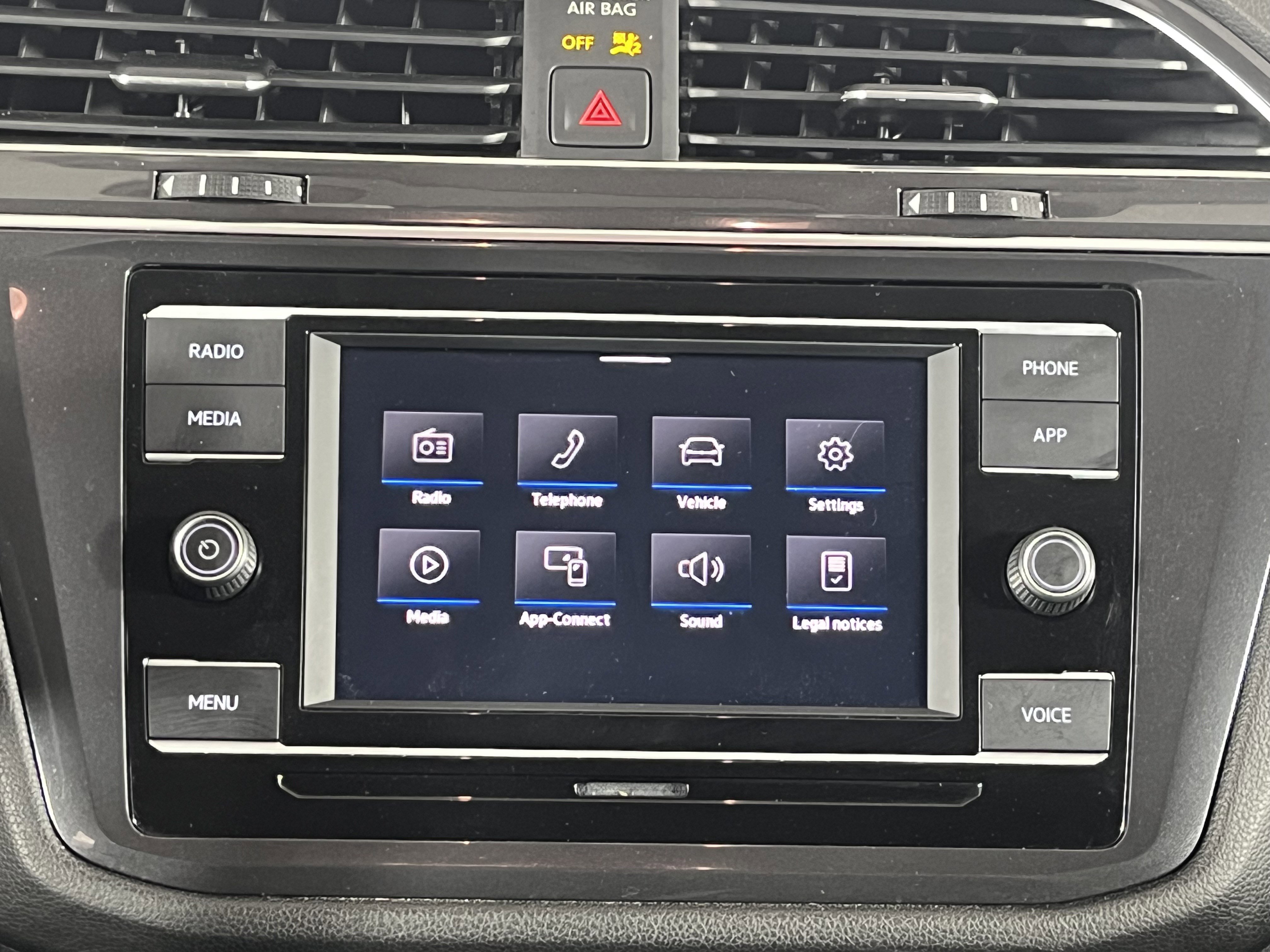 Used 2021 Volkswagen Tiguan S image 15