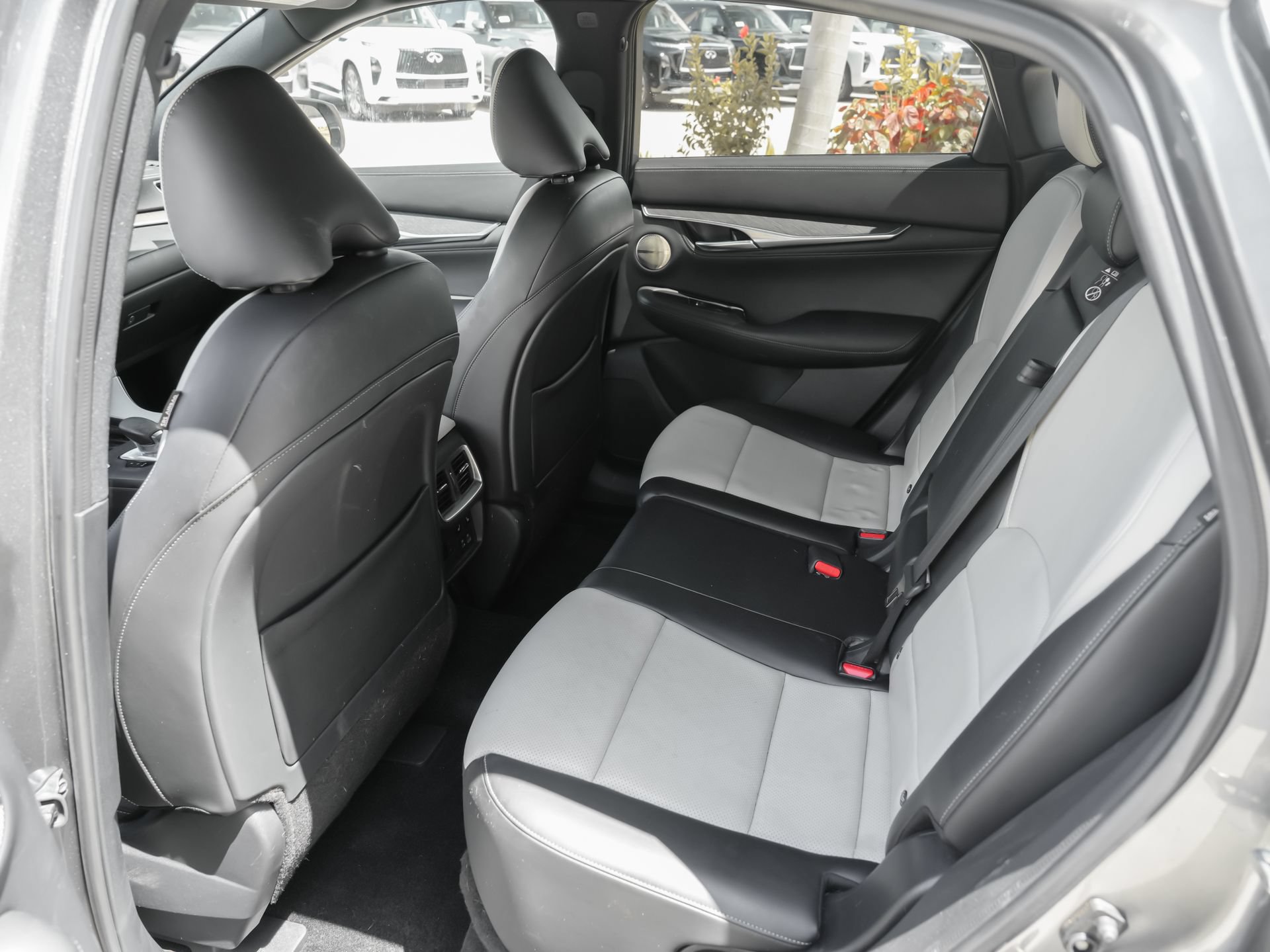 Used 2023 INFINITI QX55 Sensory w/ Lighting Package AWD/4WD image 18