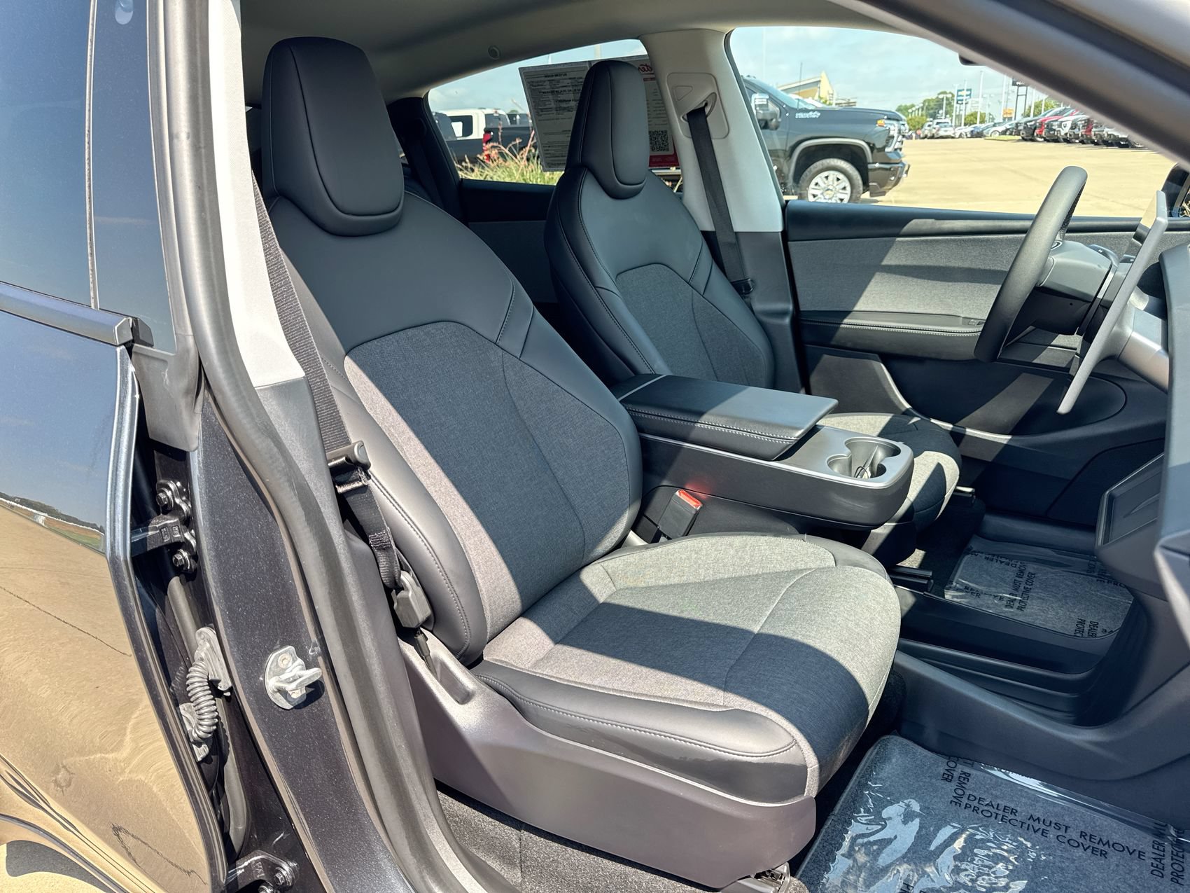 Used 2026 Tesla Model Y AWD image 23