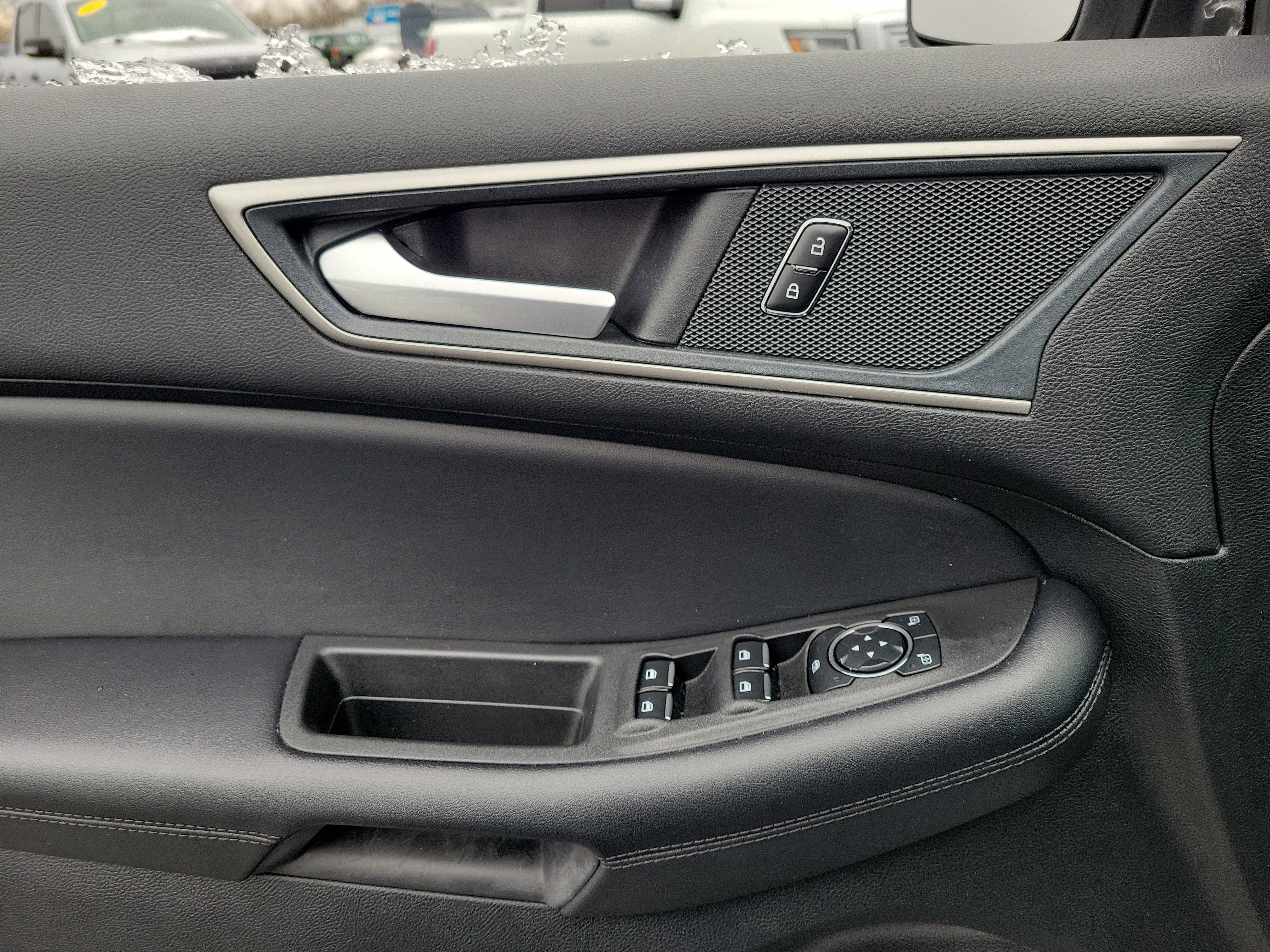 Used 2024 Ford Edge SEL AWD/4WD image 17