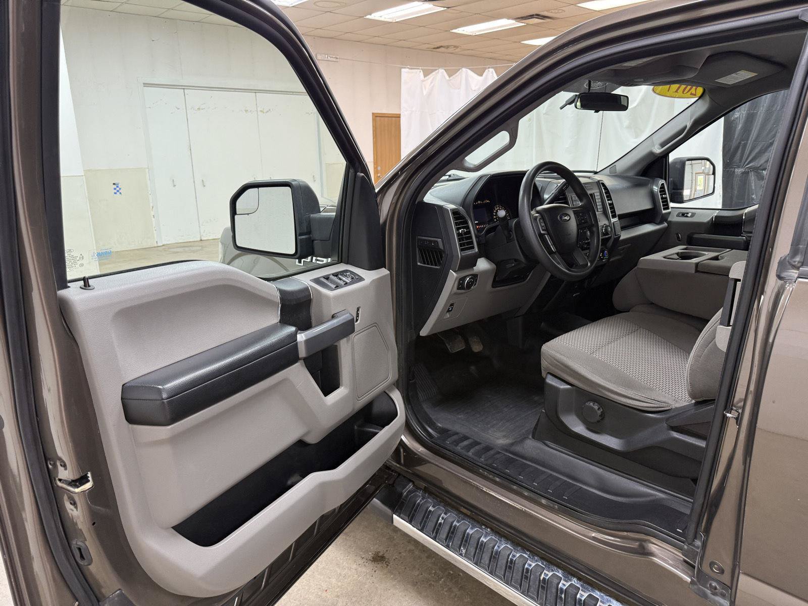 Used 2017 Ford F150 XLT w/ Trailer Tow Package AWD/4WD image 13