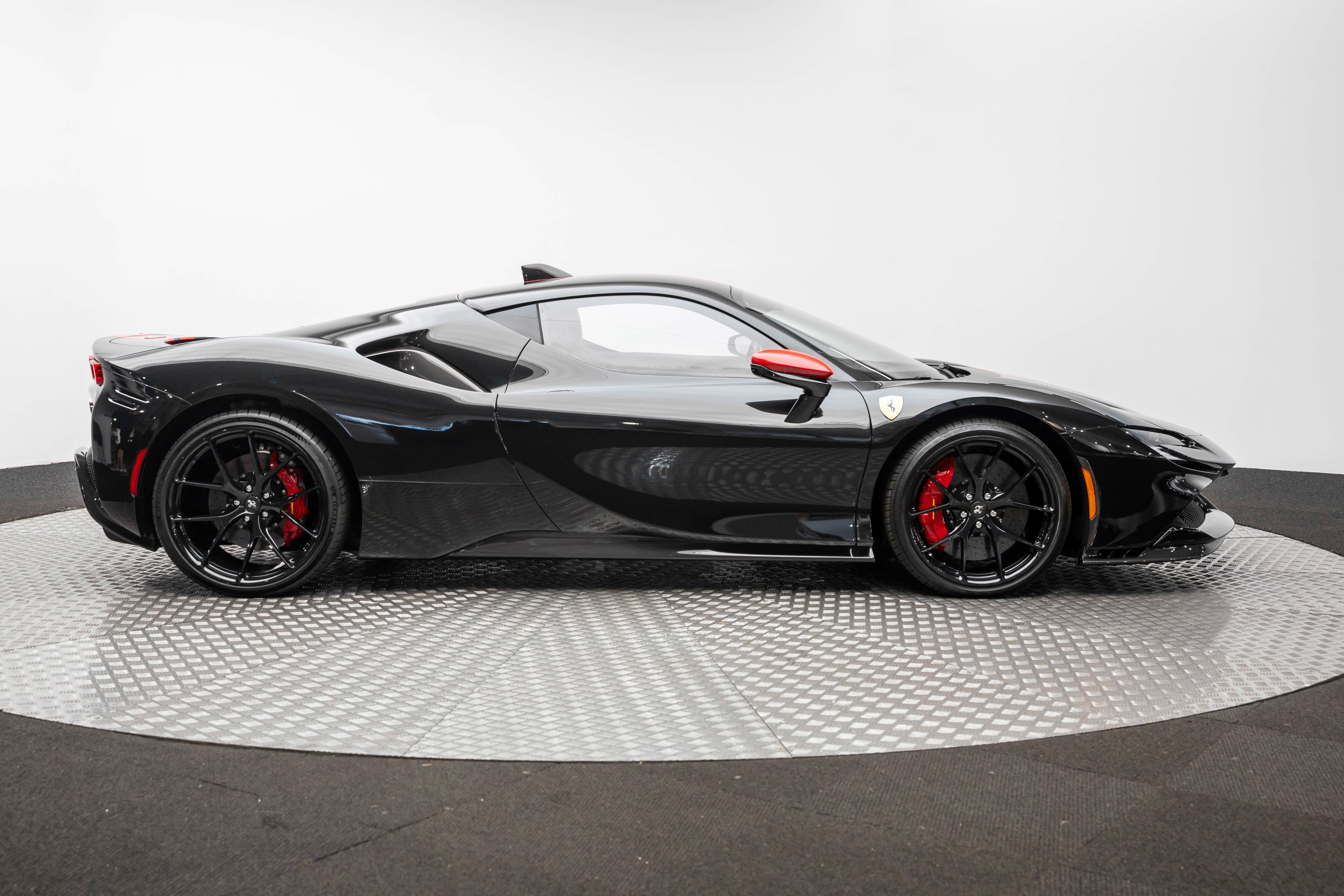 Used 2023 Ferrari SF90 Stradale image 8