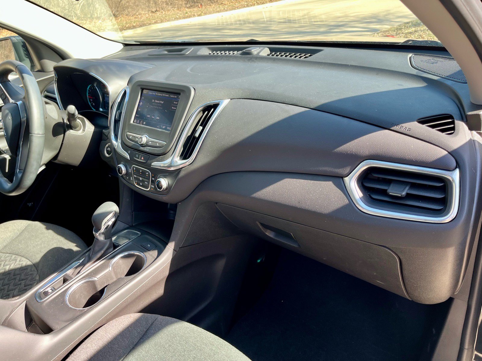 Used 2024 Chevrolet Equinox LT w/ LPO, Floor Liner Package FWD image 13
