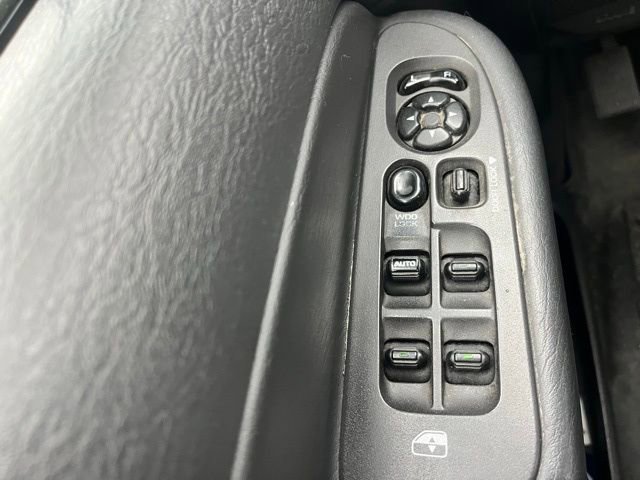 Used 2005 Dodge Ram 3500 Truck SLT image 3