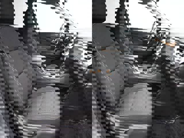 Used 2023 GMC Acadia SLE image 12