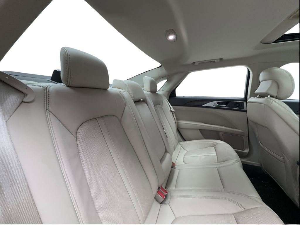 Used 2019 Lincoln MKZ Reserve FWD image 25